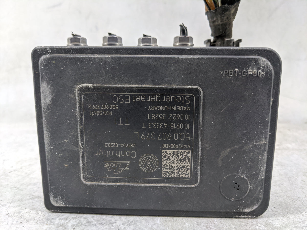 2015-2016 Audi A3 Anti-Lock Brake ABS Pump Module Actuator OEM P/N:5Q0 614 517 K 10.0220-0247.4, 5Q0 907 379 L Fits Fits 201