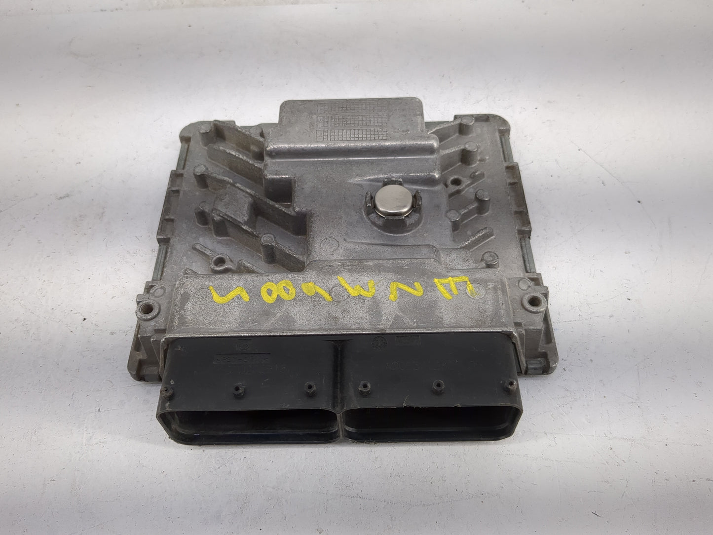 2015 Audi A3 PCM Engine Control Computer ECU ECM PCU OEM P/N:06K907425B 5WA1800401, SIMOS18.1 Fits OEM Used Auto Parts - Oem