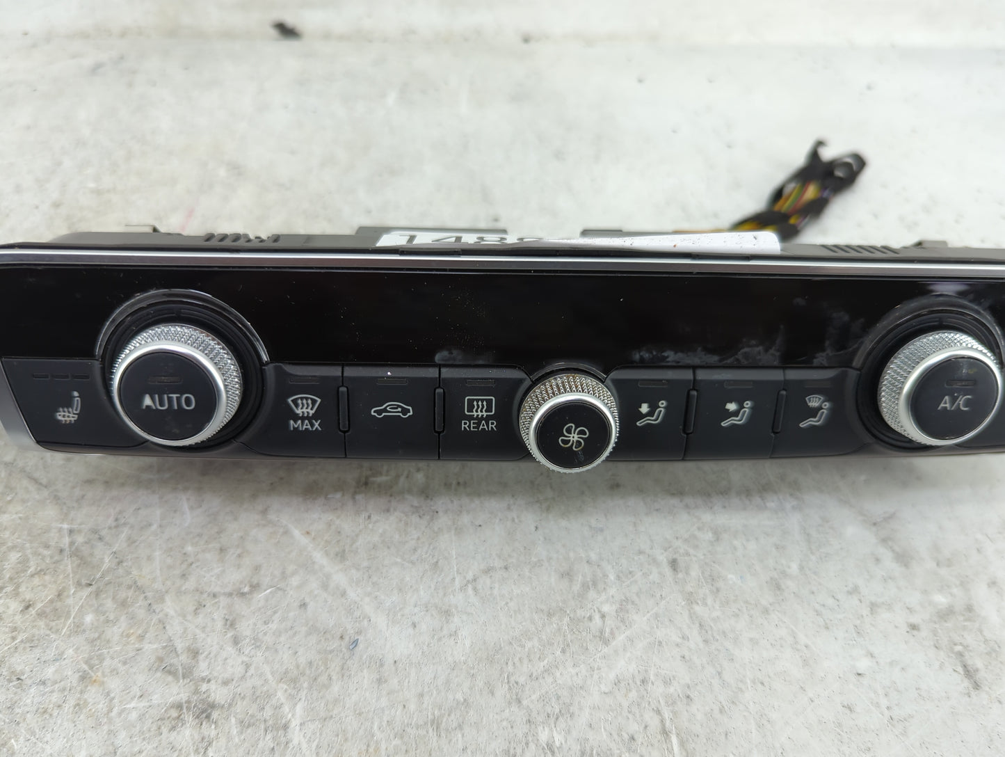 2015-2018 Audi A3 Climate Control Module Temperature AC/Heater Replacement P/N:8V0820043D Fits Fits 2015 2016 2017 2018 OEM 