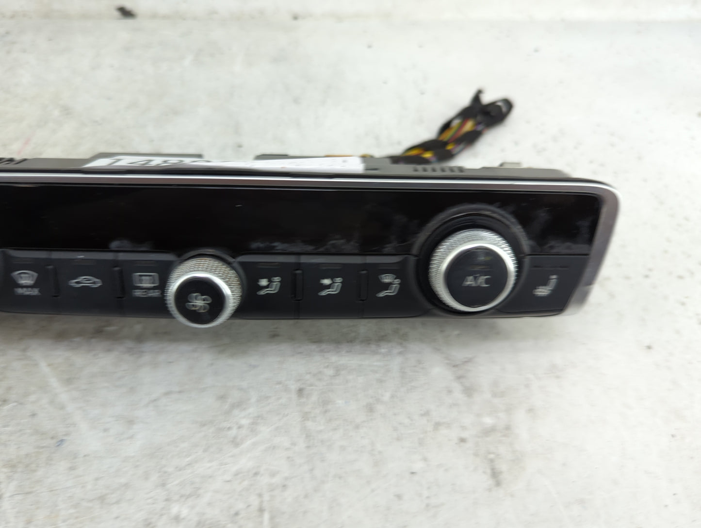2015-2018 Audi A3 Climate Control Module Temperature AC/Heater Replacement P/N:8V0820043D Fits Fits 2015 2016 2017 2018 OEM 