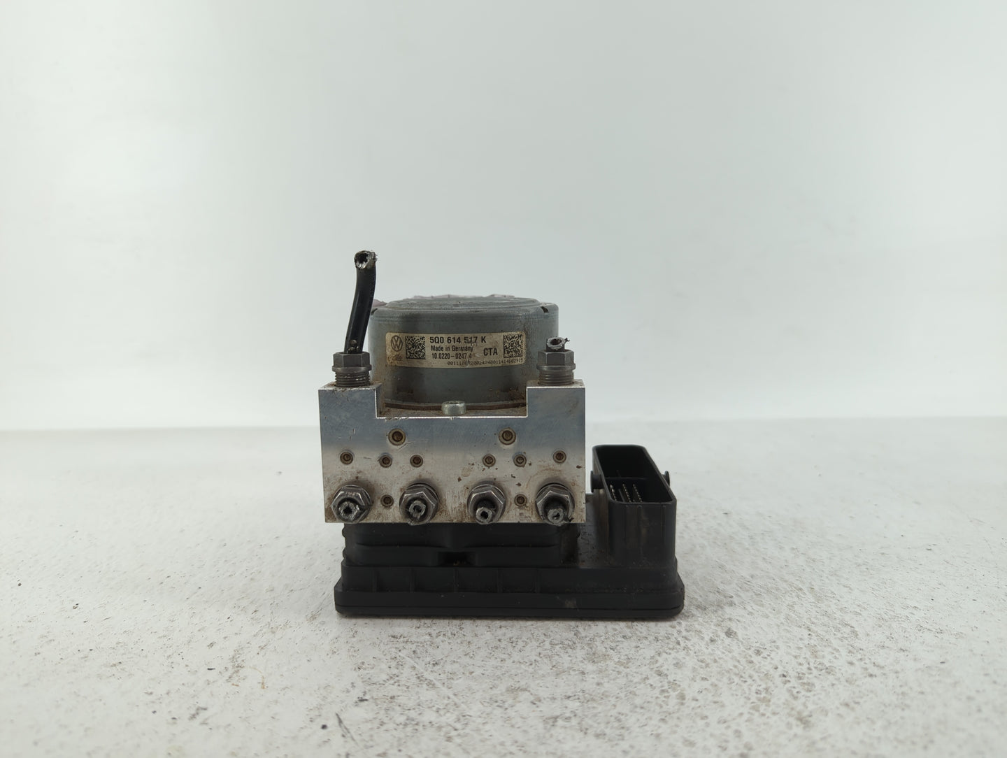 2015-2016 Audi A3 ABS Pump Control Module Replacement P/N:3Q0 614 517 AA 3Q0 614 517 F, 3Q0 614 517 Fits Fits 2015 2016 OEM 