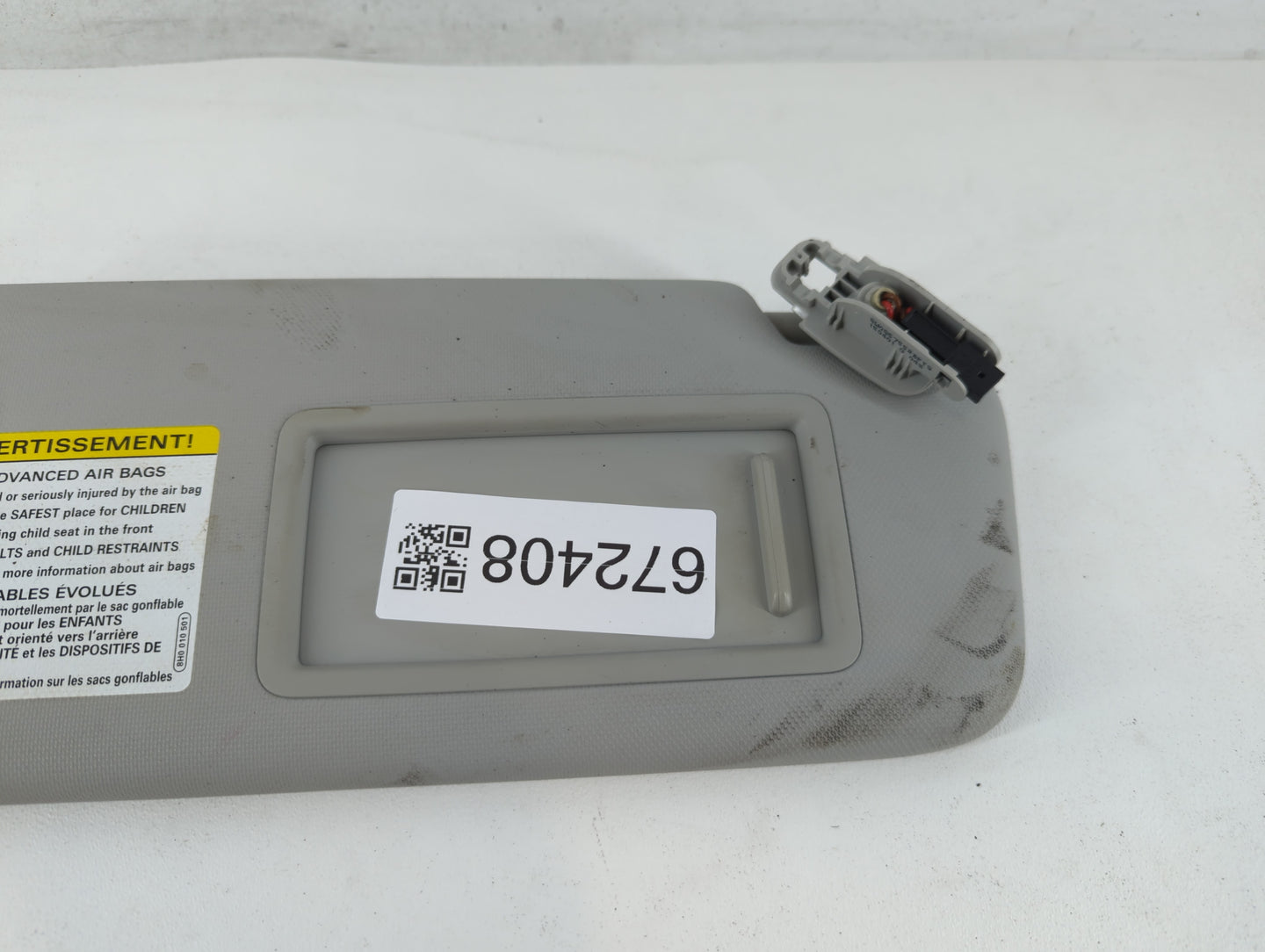 2015-2018 Audi A3 Sun Visor Shade Replacement Passenger Right Mirror Fits Fits 2015 2016 2017 2018 OEM Used Auto Parts - Oem