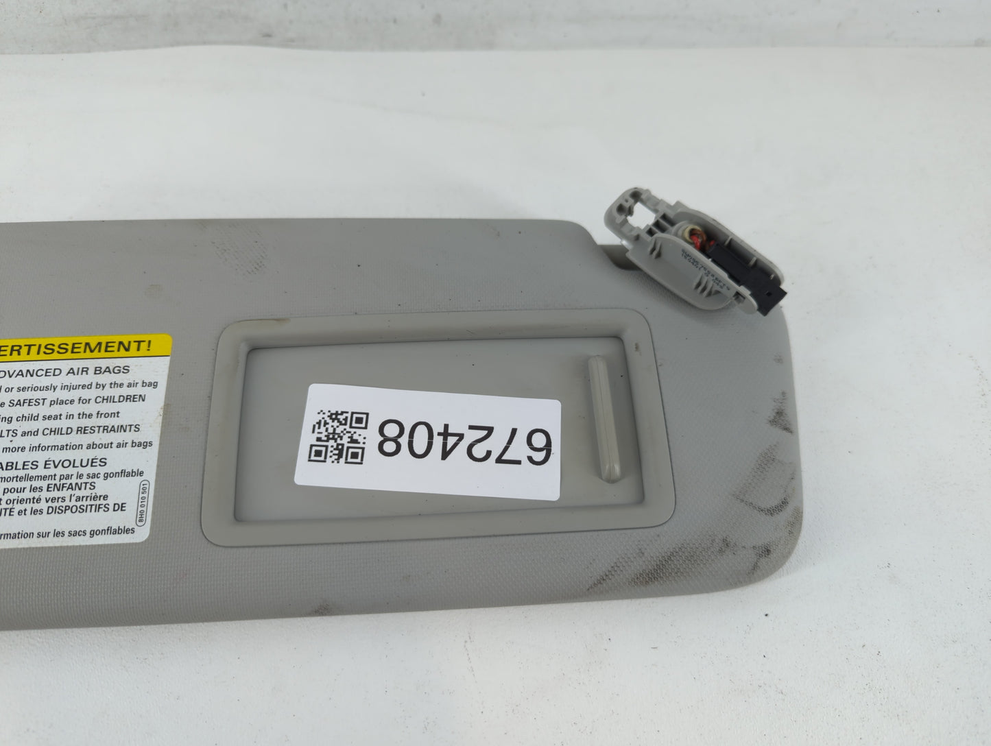 2015-2018 Audi A3 Sun Visor Shade Replacement Passenger Right Mirror Fits Fits 2015 2016 2017 2018 OEM Used Auto Parts - Oem