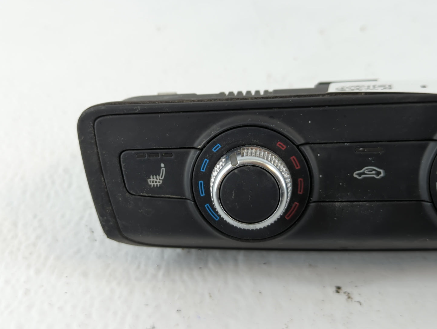 2015-2018 Audi A3 Climate Control Module Temperature AC/Heater Replacement P/N:8V0 820 047 Fits Fits 2015 2016 2017 2018 OEM