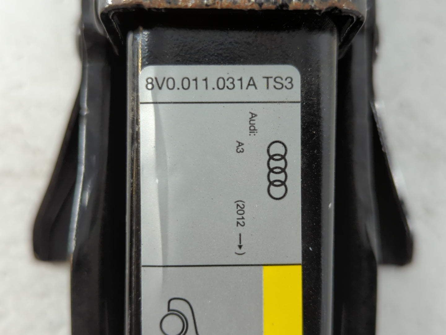 2015 Audi A3 Spare Scissor Car Jack - Oemusedautoparts1.com