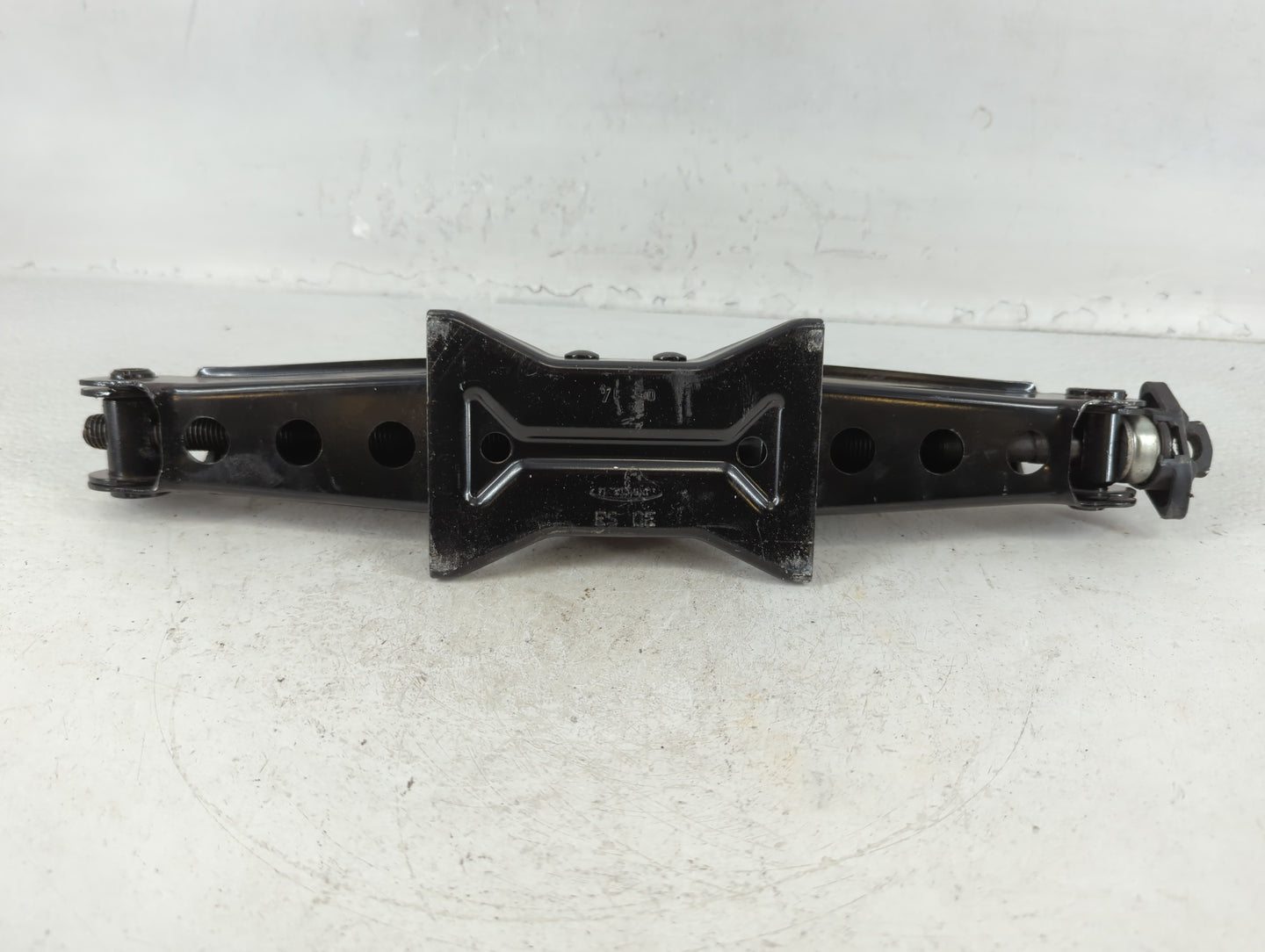 2015 Audi A3 Spare Scissor Car Jack - Oemusedautoparts1.com