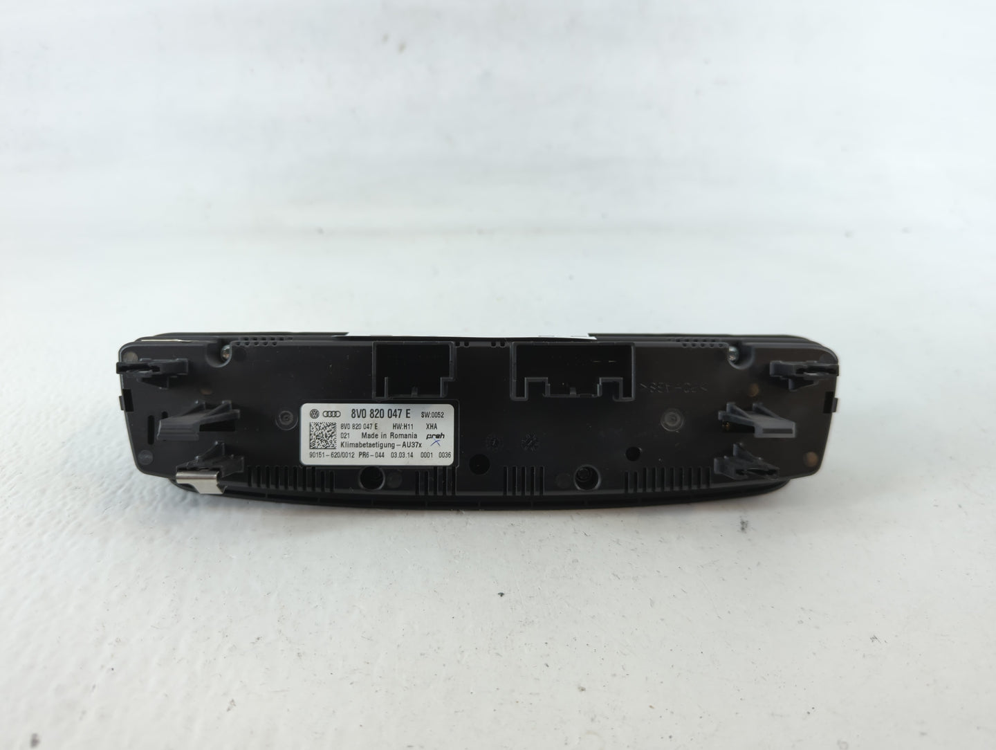 2015-2018 Audi A3 Climate Control Module Temperature AC/Heater Replacement P/N:8V0 820 047 E Fits Fits 2015 2016 2017 2018 O