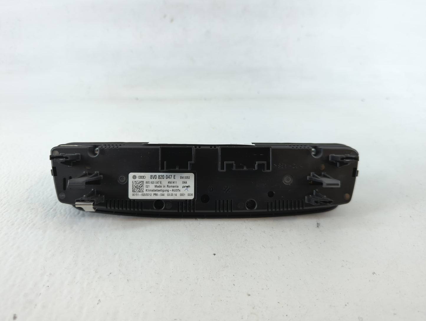 2015-2018 Audi A3 Climate Control Module Temperature AC/Heater Replacement P/N:8V0 820 047 E Fits Fits 2015 2016 2017 2018 O