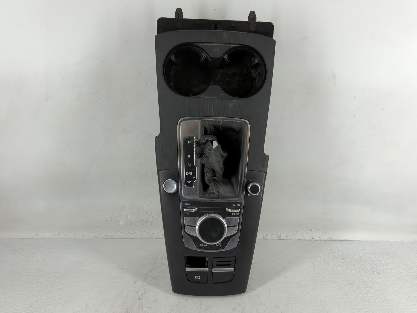 2015-2018 Audi A3 Am Fm Cd Player Radio Receiver - Oemusedautoparts1.com