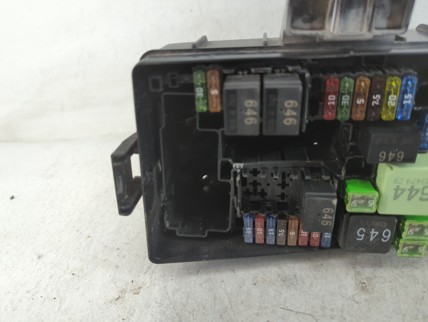 2015-2018 Audi A3 Fusebox Fuse Box Panel Relay Module P/N:6351-2386 Fits Fits 2015 2016 2017 2018 2019 2020 2021 OEM Used Au