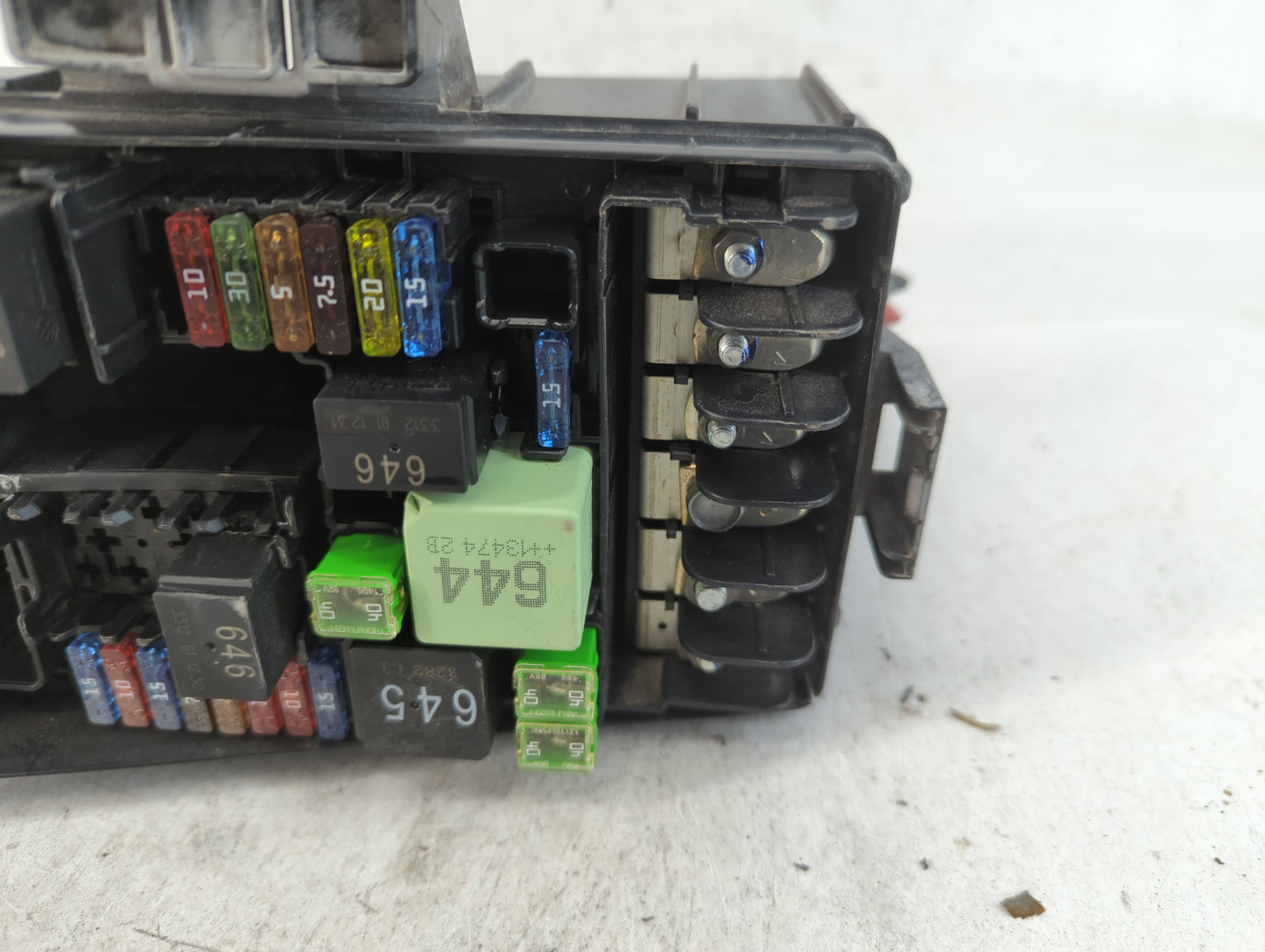 2015-2018 Audi A3 Fusebox Fuse Box Panel Relay Module P/N:6351-2386 Fits Fits 2015 2016 2017 2018 2019 2020 2021 OEM Used Au