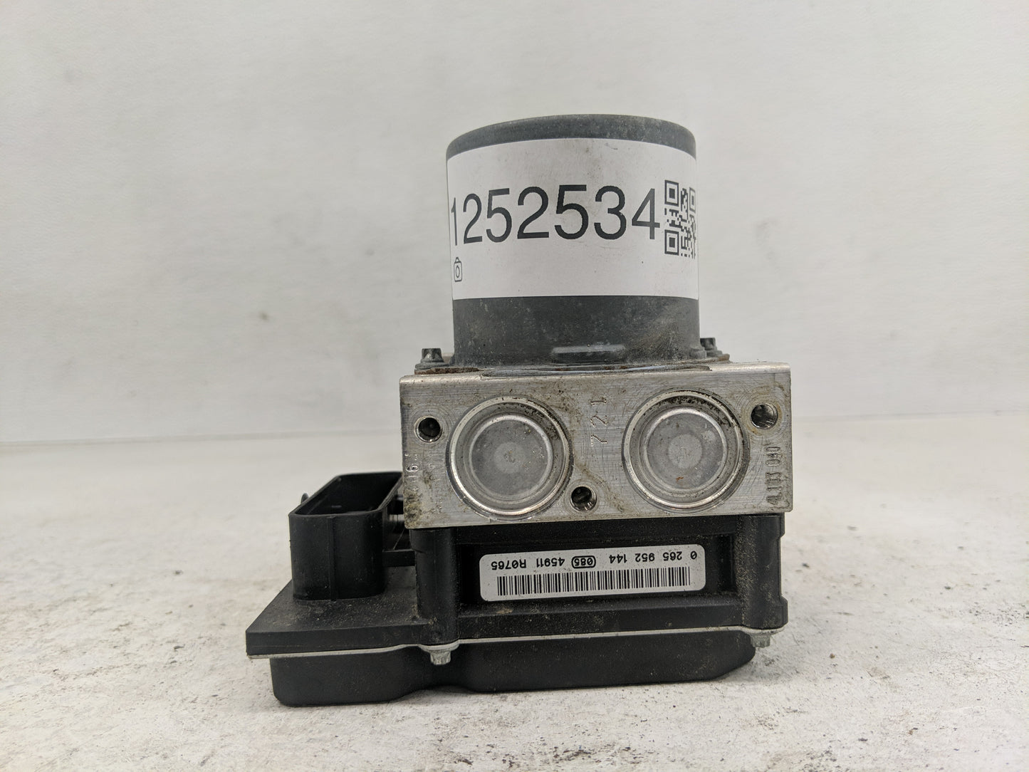 2014-2016 Audi A4 ABS Pump Control Module Replacement P/N:8K0 907 379 CP Fits Fits 2014 2015 2016 OEM Used Auto Parts - Oemu