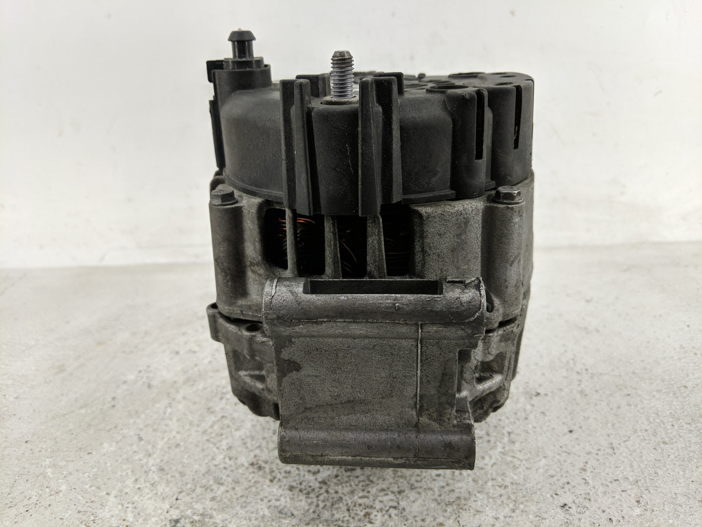 2013-2016 Audi A4 Alternator Replacement Generator Charging Assembly Engine OEM P/N:06H 903 017 K Fits OEM Used Auto Parts -