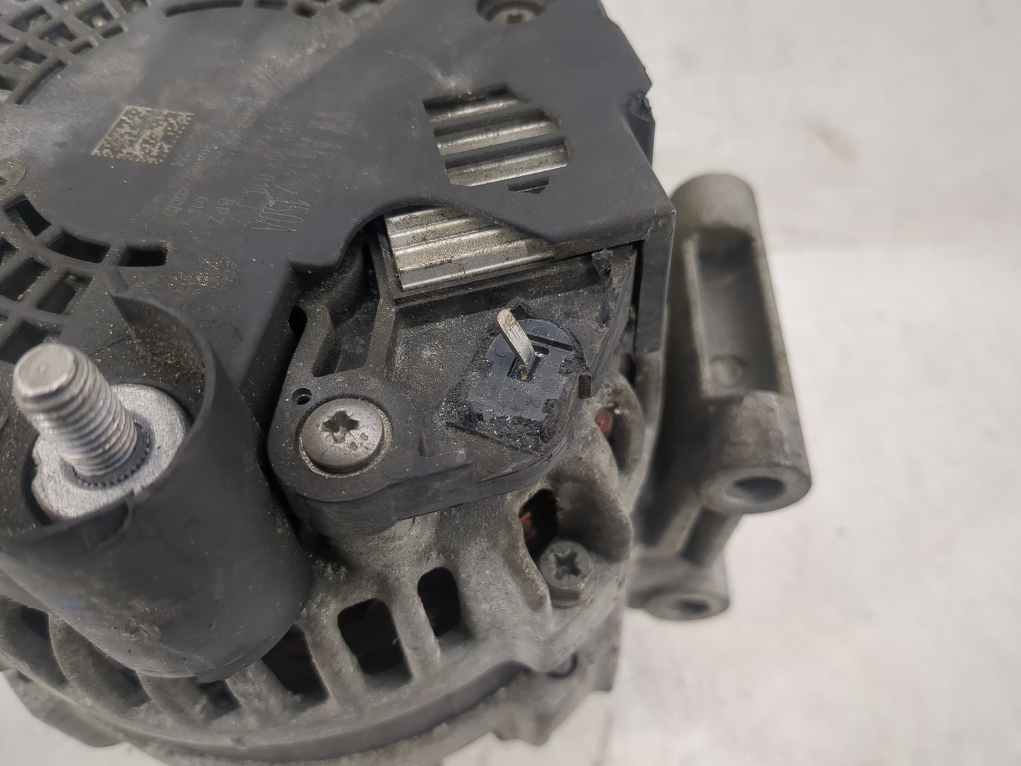 2013-2016 Audi A4 Alternator Replacement Generator Charging Assembly Engine OEM P/N:0 125 711 152 06H 903 018 J Fits OEM Use