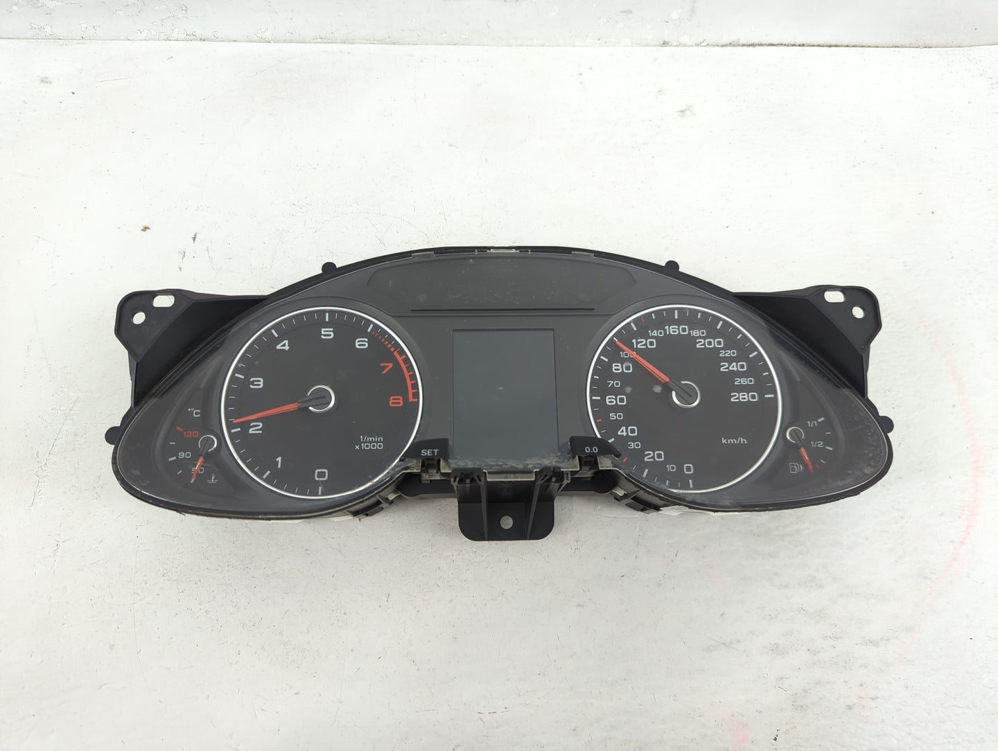 2015-2016 Audi A4 Instrument Cluster Speedometer Gauges P/N:8K0920901P Fits Fits 2015 2016 OEM Used Auto Parts - Oemusedauto