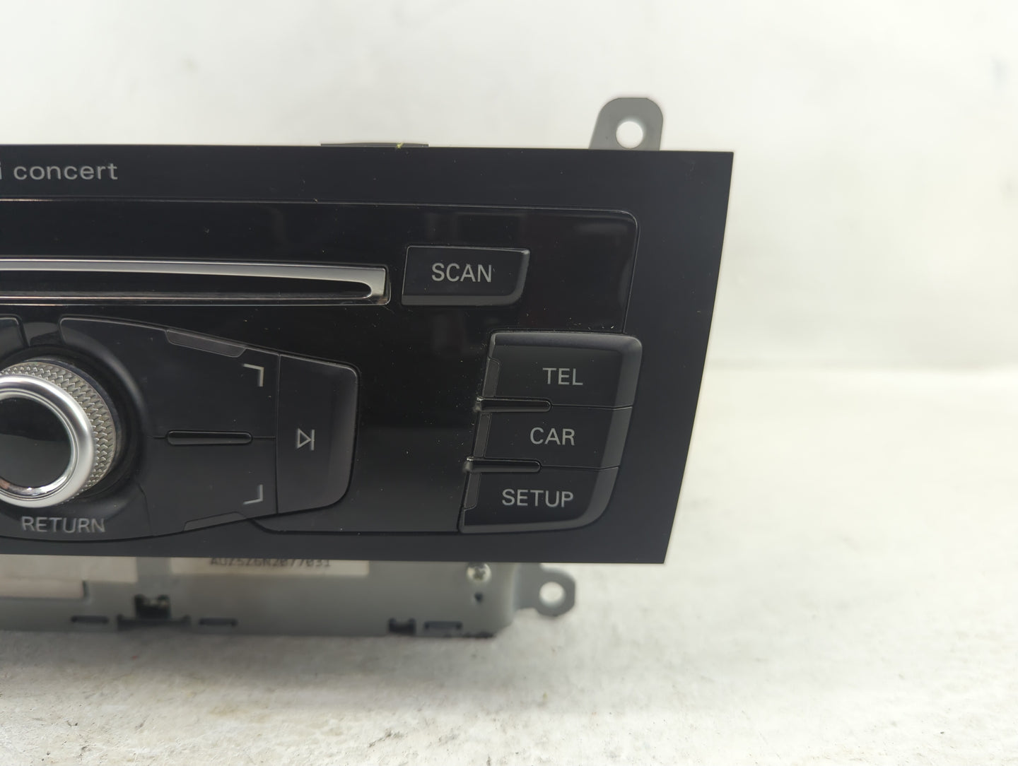2013-2016 Audi A4 Radio AM FM Cd Player Receiver Replacement P/N:8R1035186Q Fits Fits 2013 2014 2015 2016 OEM Used Auto Part