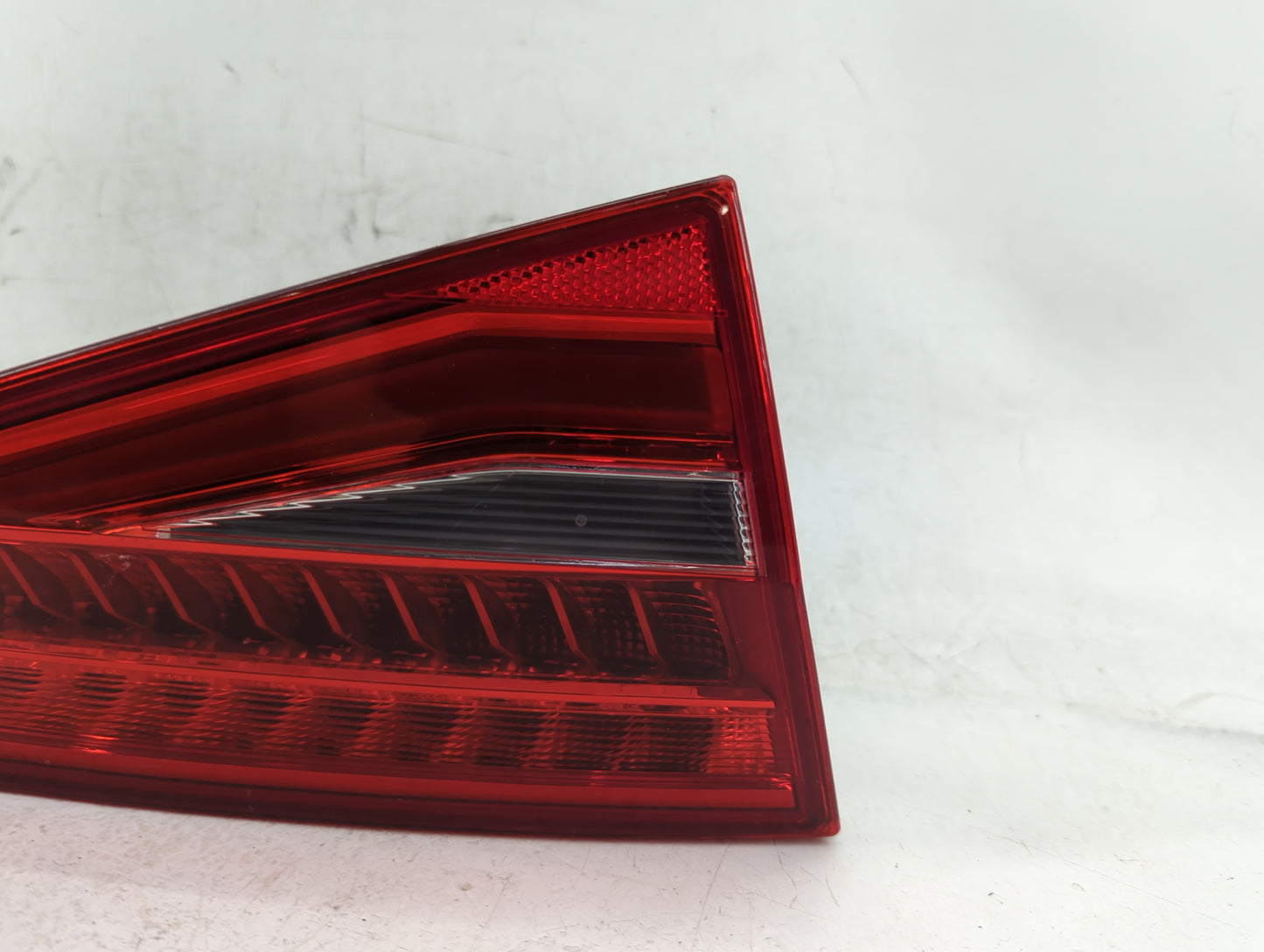 2013-2016 Audi A4 Tail Light Assembly Passenger Right OEM P/N:8K5 945 093 AD Fits Fits 2013 2014 2015 2016 OEM Used Auto Par