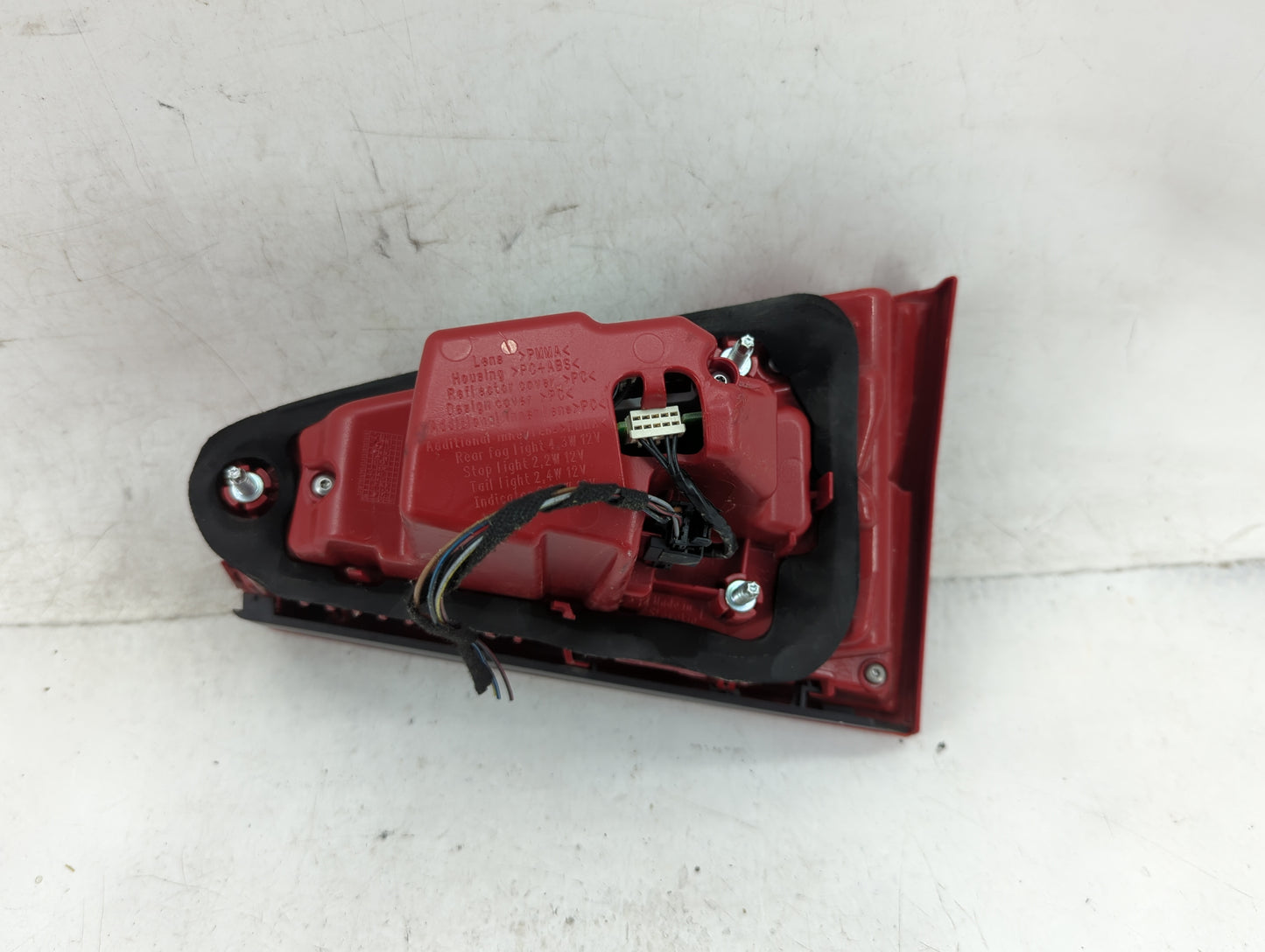 2013-2016 Audi A4 Tail Light Assembly Passenger Right OEM P/N:8K5 945 093 AD Fits Fits 2013 2014 2015 2016 OEM Used Auto Par