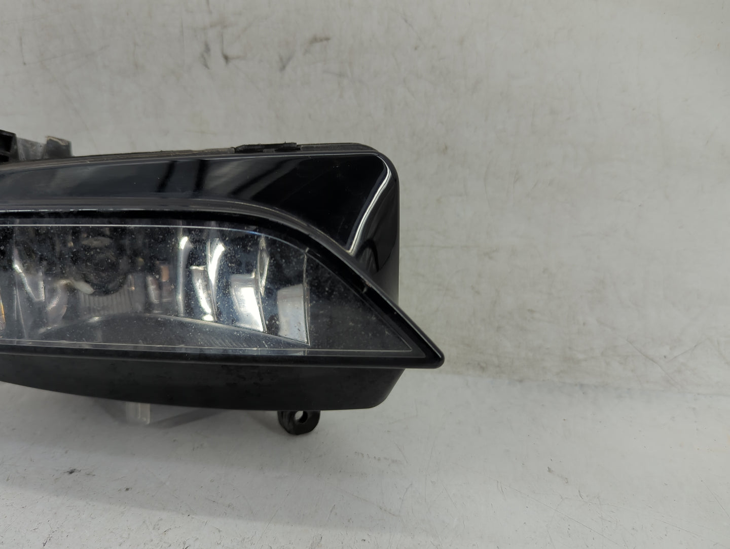 2013-2016 Audi A4 Passenger Right Oem Front Light Lamp - Oemusedautoparts1.com