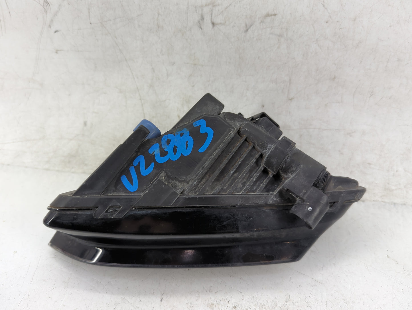 2013-2016 Audi A4 Driver Left Oem Front Light Lamp - Oemusedautoparts1.com