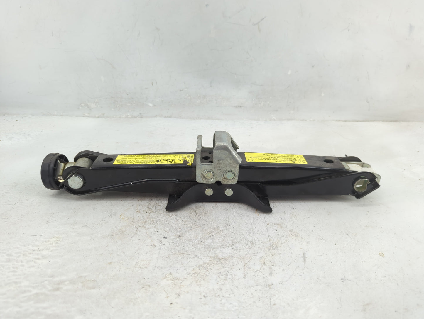 2015 Audi A4 Spare Scissor Car Jack - Oemusedautoparts1.com