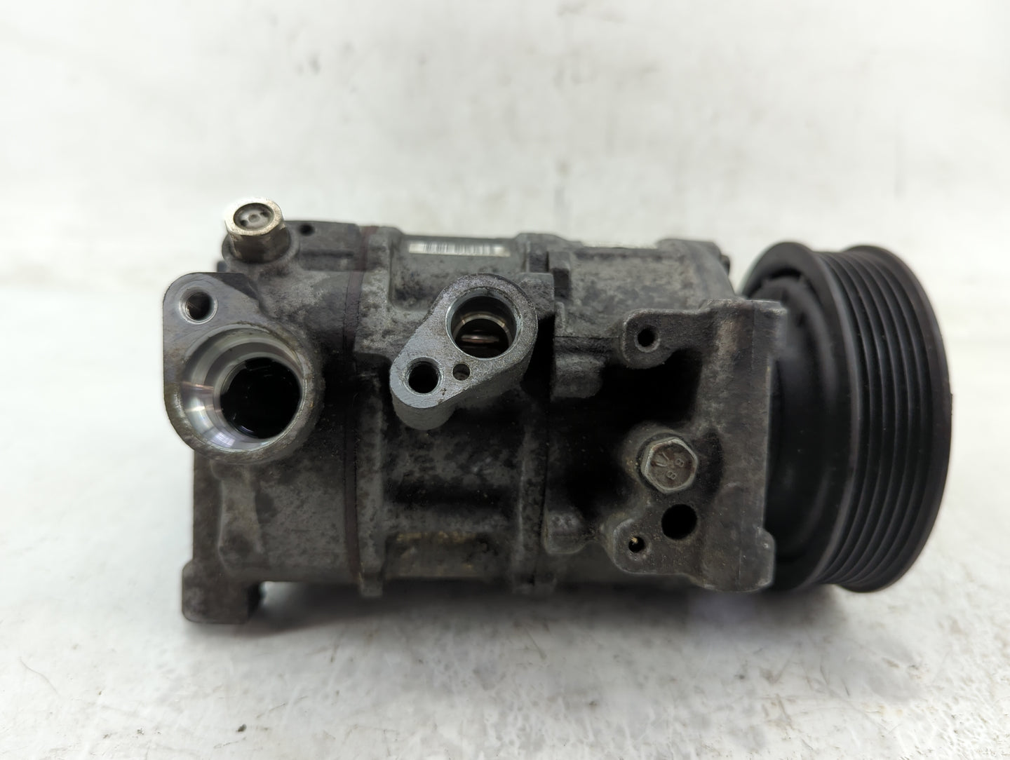 2017-2020 Audi A4 Air Conditioning A/c Ac Compressor Oem - Oemusedautoparts1.com