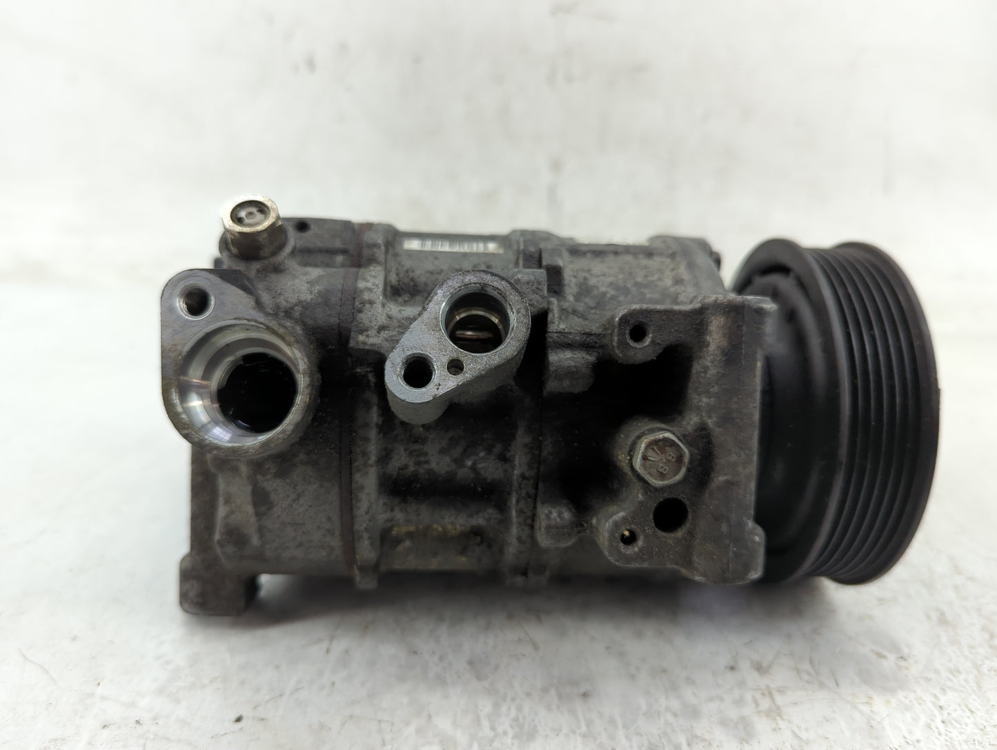 2017-2020 Audi A4 Air Conditioning A/c Ac Compressor Oem - Oemusedautoparts1.com