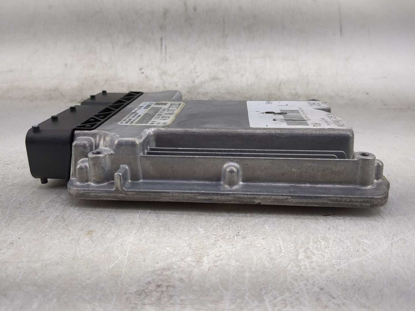 2015 Audi A4 PCM Engine Control Computer ECU ECM PCU OEM P/N:8K5907115N 0261S09830, 8K2907115L Fits OEM Used Auto Parts - Oe