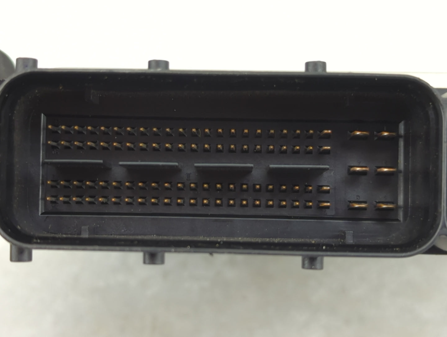 2014-2015 Audi A4 PCM Engine Control Computer ECU ECM PCU OEM P/N:0 261 S09 829 8K5 907 115 M Fits Fits 2014 2015 OEM Used A