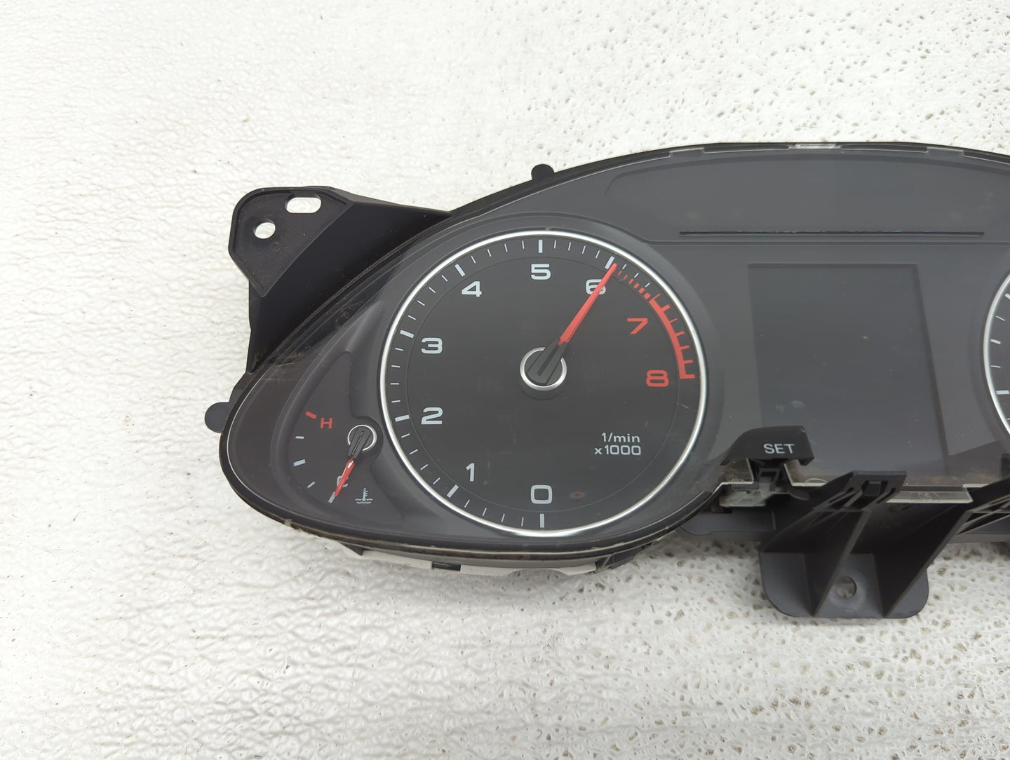 2013-2016 Audi A4 Instrument Cluster Speedometer Gauges P/N:8K0920951E 503.002.560.432 Miles:103K Fits Fits 2013 2014 2015 2