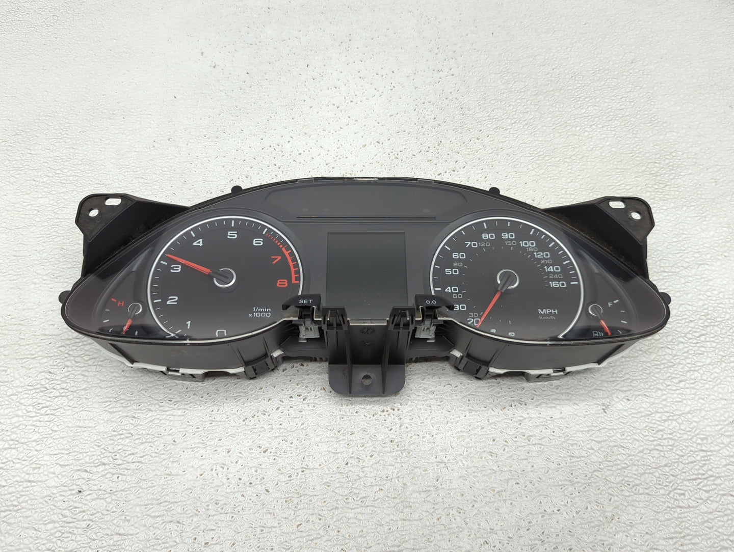 2013-2016 Audi A4 Instrument Cluster Speedometer Gauges P/N:8K0920983F 580002561332, AUDI0852745AH Fits Fits 2013 2014 2015 