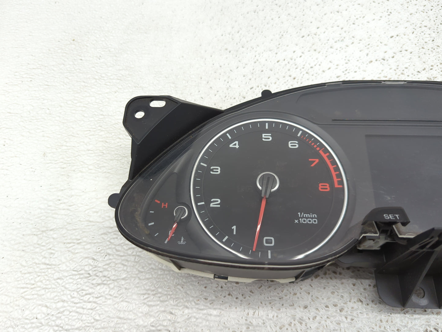 2013-2016 Audi A4 Instrument Cluster Speedometer Gauges P/N:8K0920951E 503002560432 Miles:134K Fits Fits 2013 2014 2015 2016