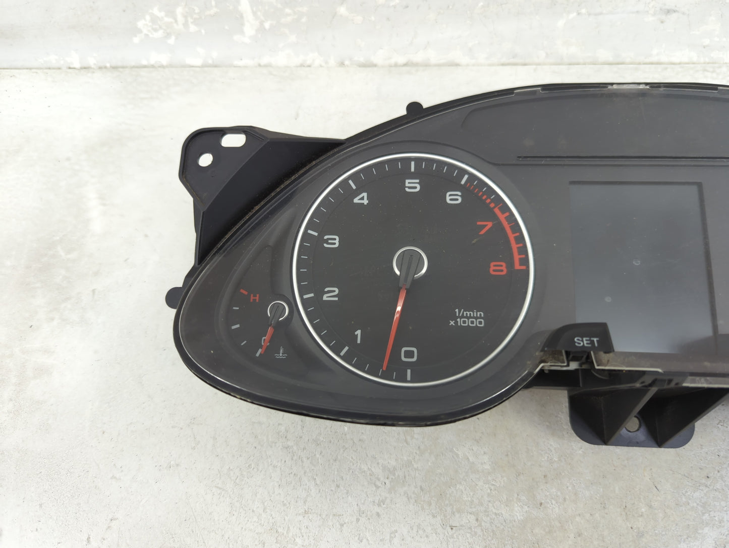 2013-2016 Audi A4 Instrument Cluster Speedometer Gauges P/N:8K0920951E 503002560431 Miles:117K Fits Fits 2013 2014 2015 2016