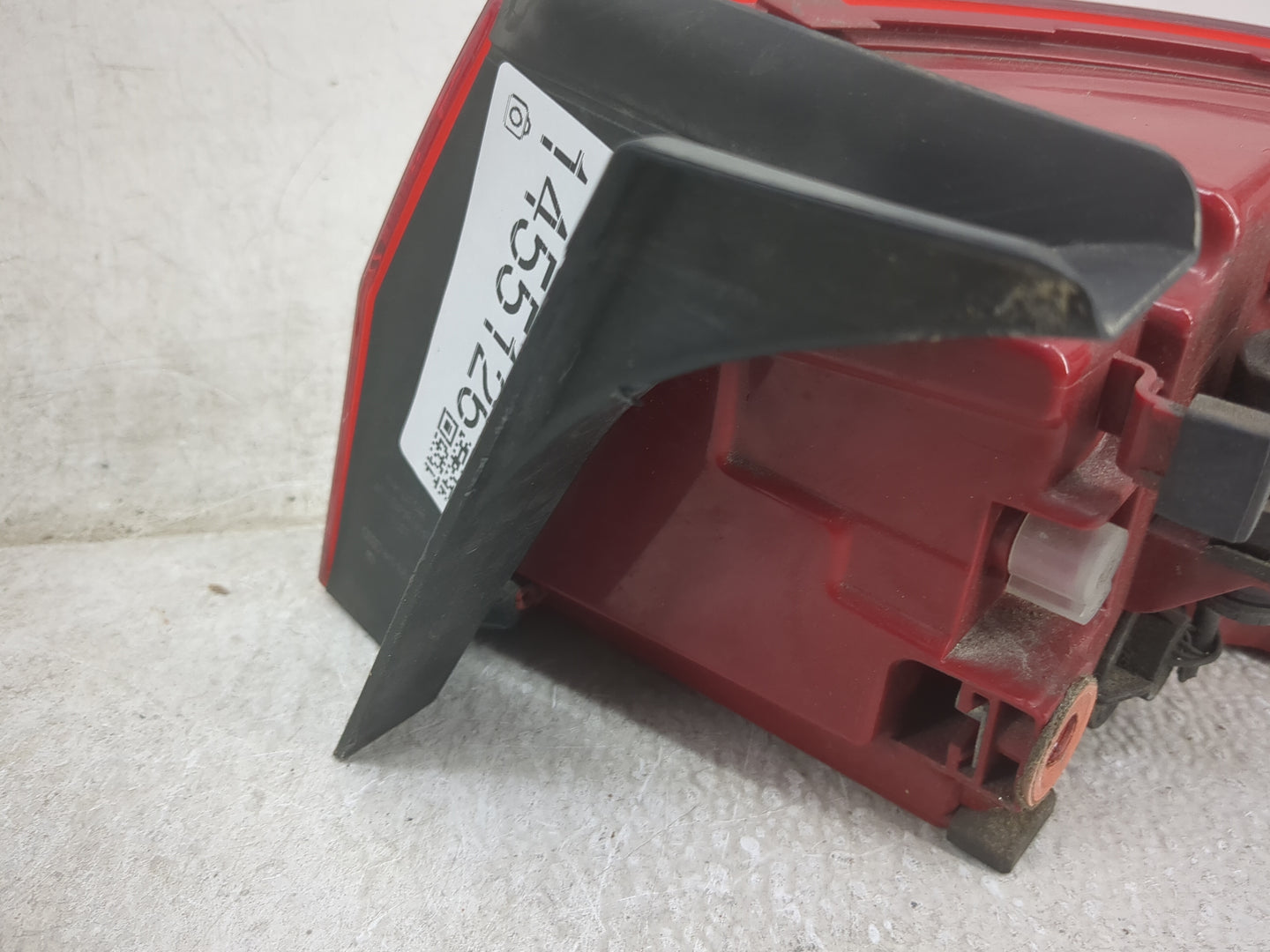 2013-2016 Audi A4 Tail Light Assembly Driver Left OEM P/N:5890 01091603 Fits Fits 2013 2014 2015 2016 OEM Used Auto Parts - 