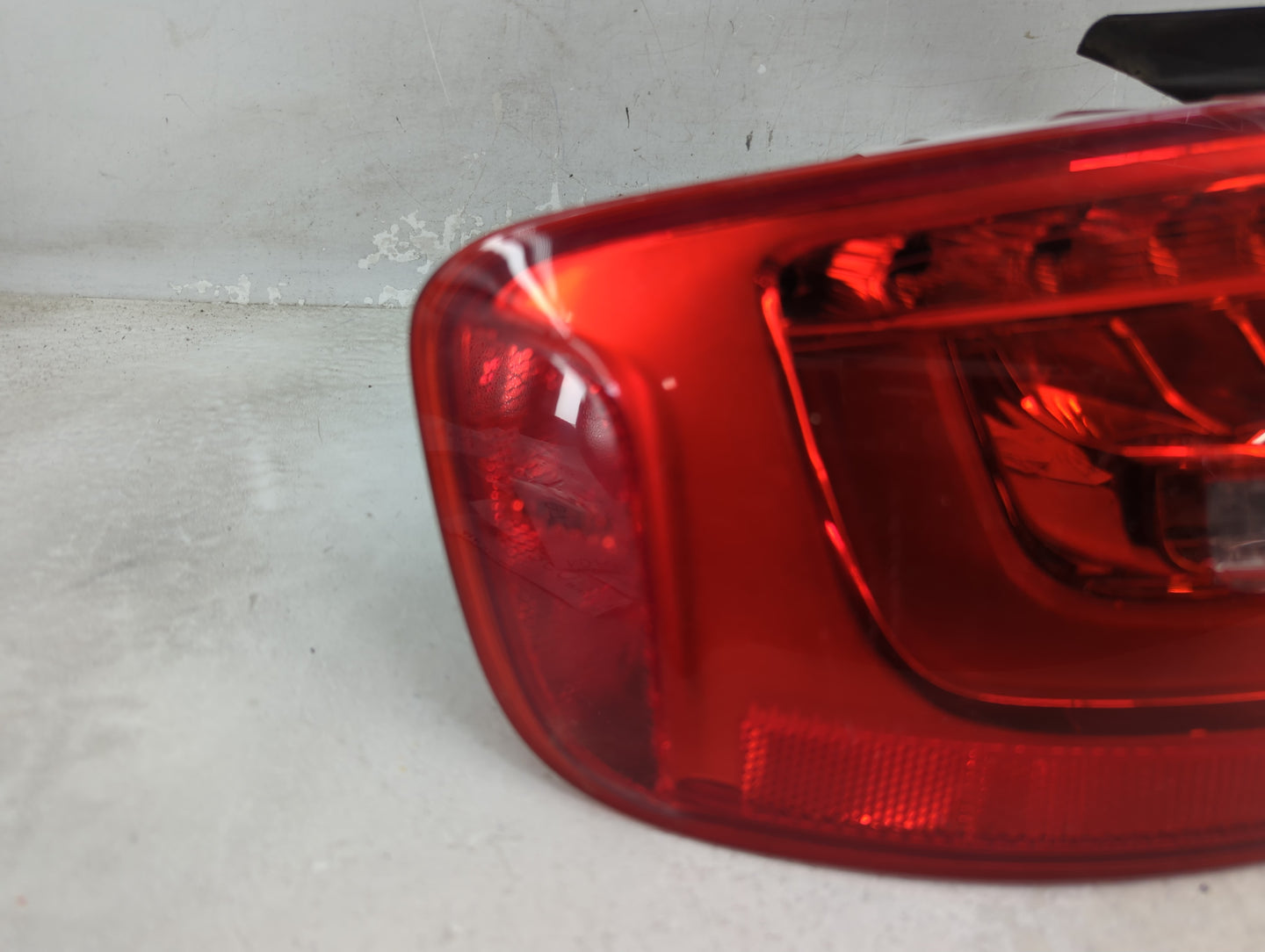 2013-2016 Audi A4 Tail Light Assembly Driver Left OEM P/N:5890 01091603 Fits Fits 2013 2014 2015 2016 OEM Used Auto Parts - 