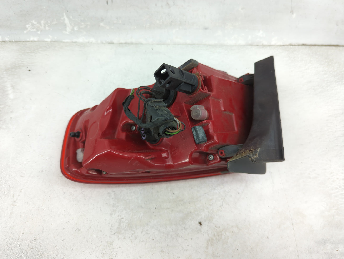 2013-2016 Audi A4 Tail Light Assembly Driver Left OEM P/N:5890 01091603 Fits Fits 2013 2014 2015 2016 OEM Used Auto Parts - 