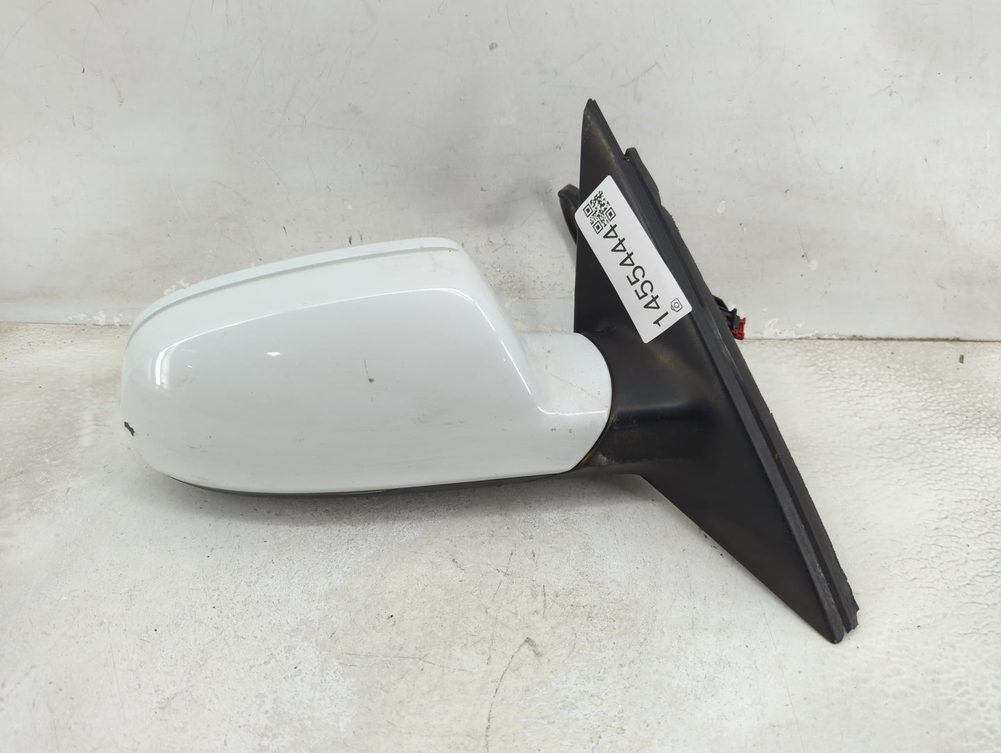 2010-2016 Audi A4 Passenger Side View Mirror - Right Door Mirror OEM Used - Oemusedautoparts1.com