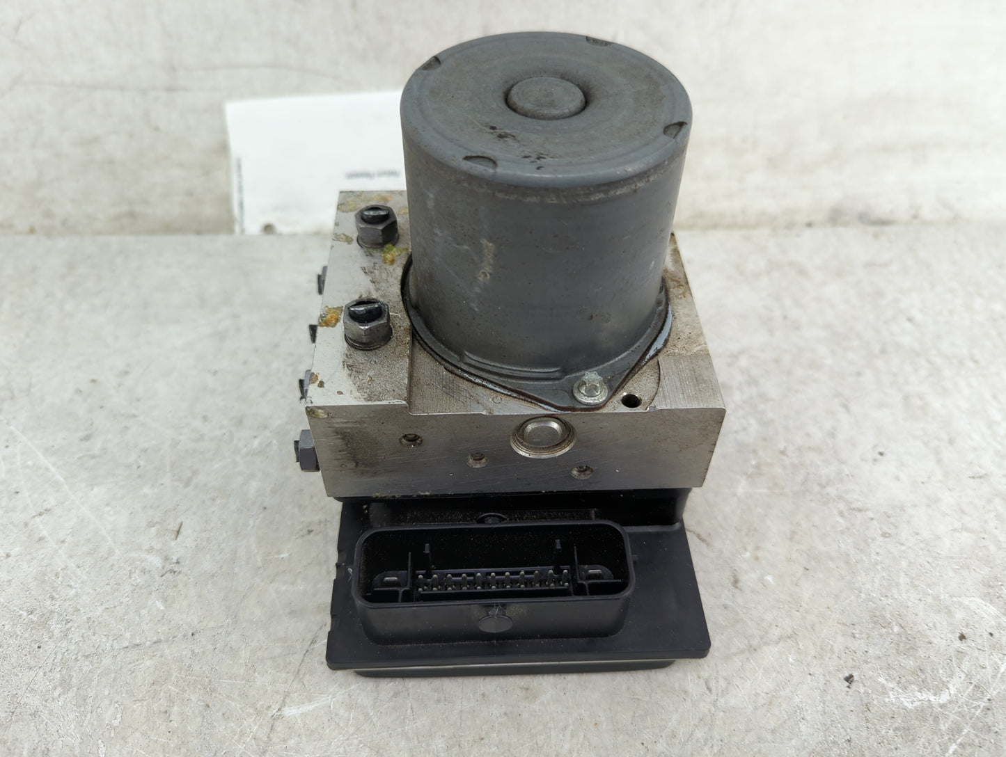 2014-2016 Audi A4 ABS Pump Control Module Replacement P/N:8K0907379CN 0265239452, 8K0614517GT Fits Fits 2014 2015 2016 OEM U