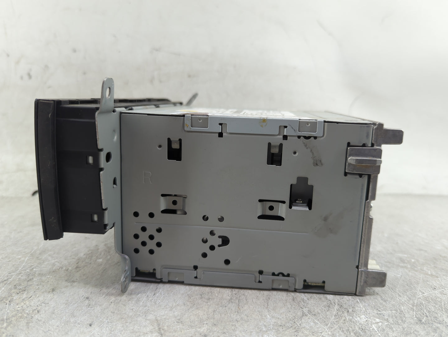 2013-2016 Audi A4 Radio AM FM Cd Player Receiver Replacement P/N:8R1035186Q CQ-JA12E6AE Fits Fits 2013 2014 2015 2016 OEM Us