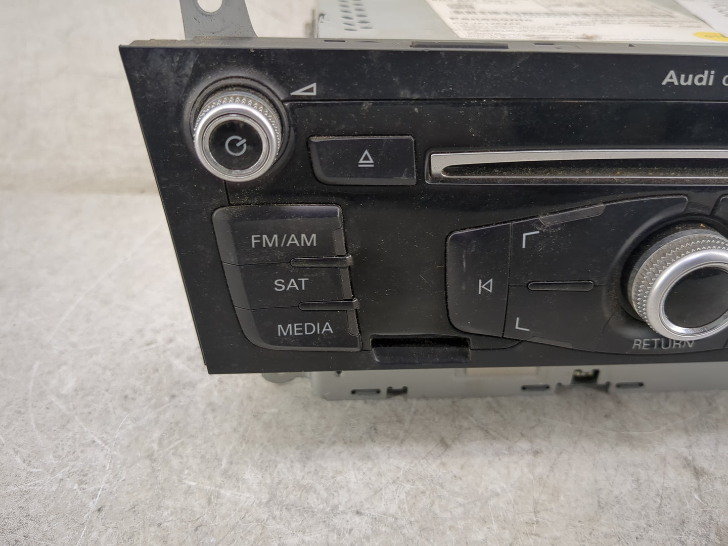 2013-2016 Audi A4 Radio AM FM Cd Player Receiver Replacement P/N:8R1035186Q CQ-JA12E6AE Fits Fits 2013 2014 2015 2016 OEM Us