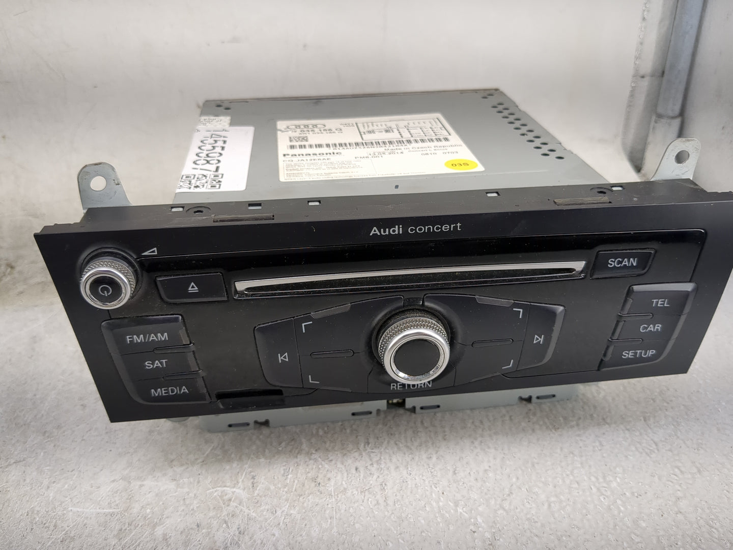 2013-2016 Audi A4 Radio AM FM Cd Player Receiver Replacement P/N:8R1035186Q CQ-JA12E6AE Fits Fits 2013 2014 2015 2016 OEM Us