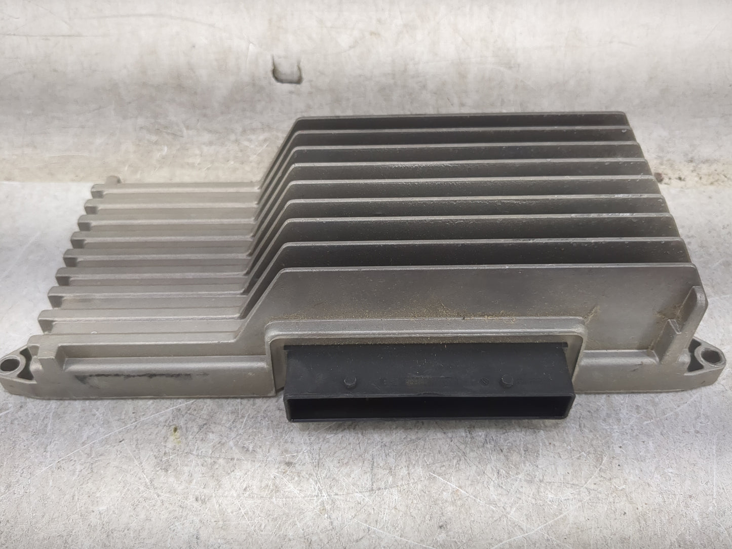 2013-2016 Audi A4 Radio Speaker Amplifier 1456139 - Oemusedautoparts1.com