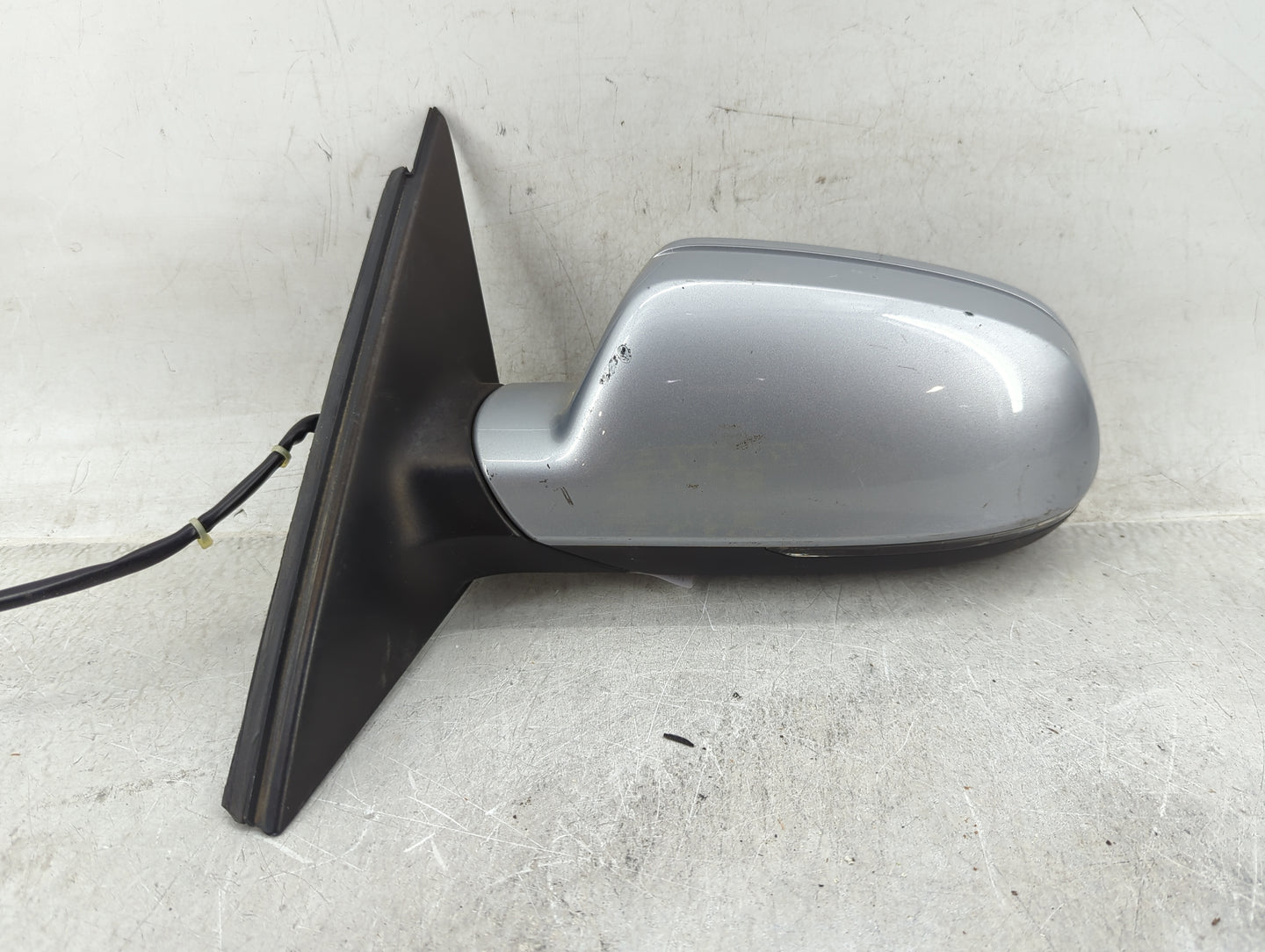 2010-2016 Audi A4 Driver Side View Mirror - Left Door Mirror OEM Used - Oemusedautoparts1.com