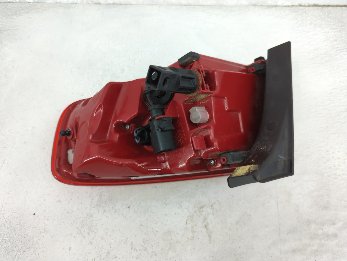 2013-2016 Audi A4 Tail Light Assembly Driver Left OEM P/N:5890 01091603 Fits Fits 2013 2014 2015 2016 OEM Used Auto Parts - 