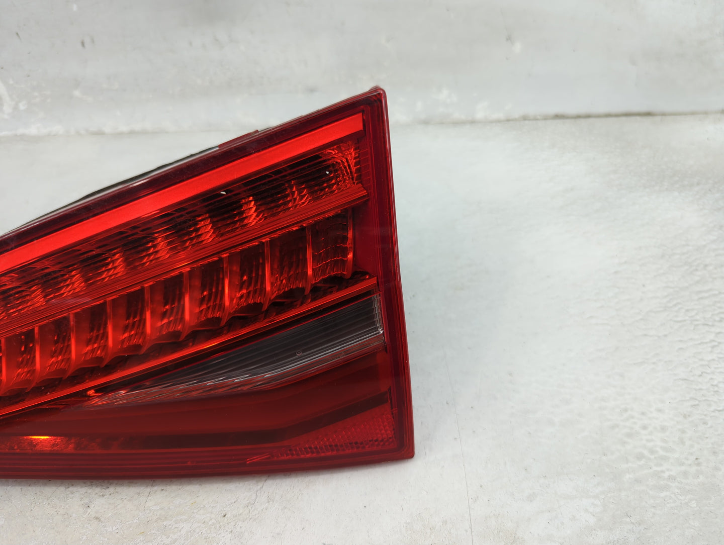 2013-2016 Audi A4 Tail Light Assembly Passenger Right OEM P/N:01091704 Fits Fits 2013 2014 2015 2016 OEM Used Auto Parts - O