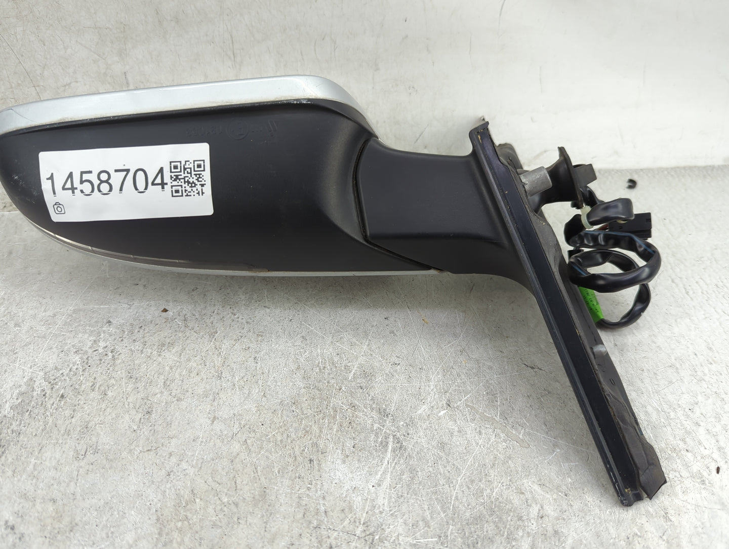 2010-2016 Audi A4 Driver Side View Mirror - Left Door Mirror OEM Used - Oemusedautoparts1.com