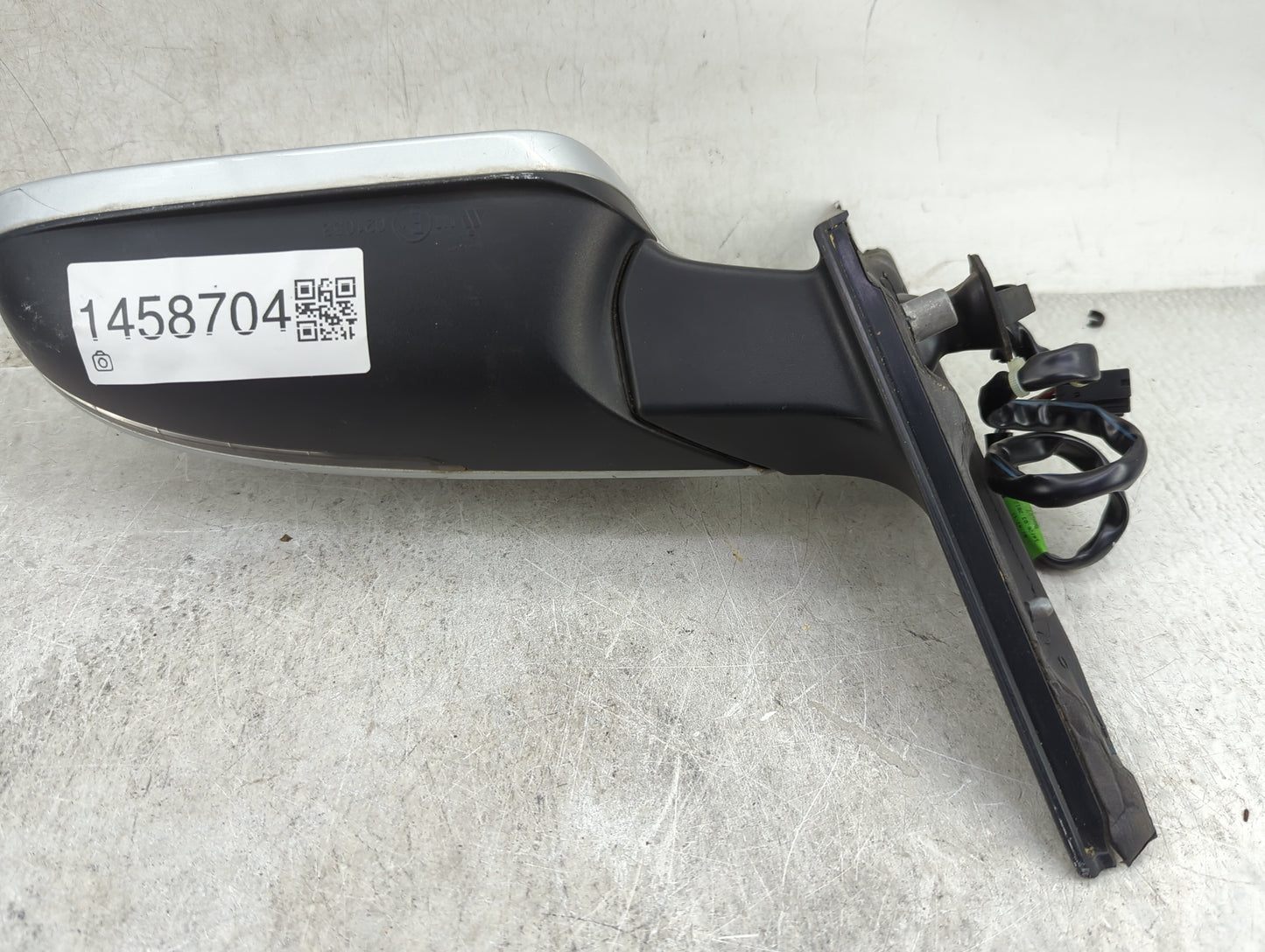2010-2016 Audi A4 Driver Side View Mirror - Left Door Mirror OEM Used - Oemusedautoparts1.com