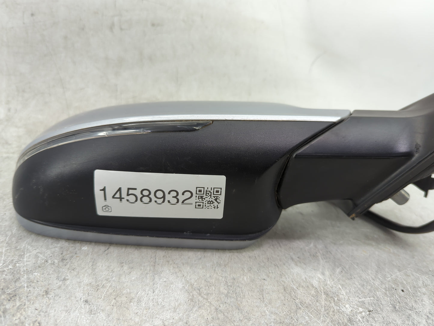 2010-2016 Audi A4 Passenger Side View Mirror - Right Door Mirror OEM Used - Oemusedautoparts1.com