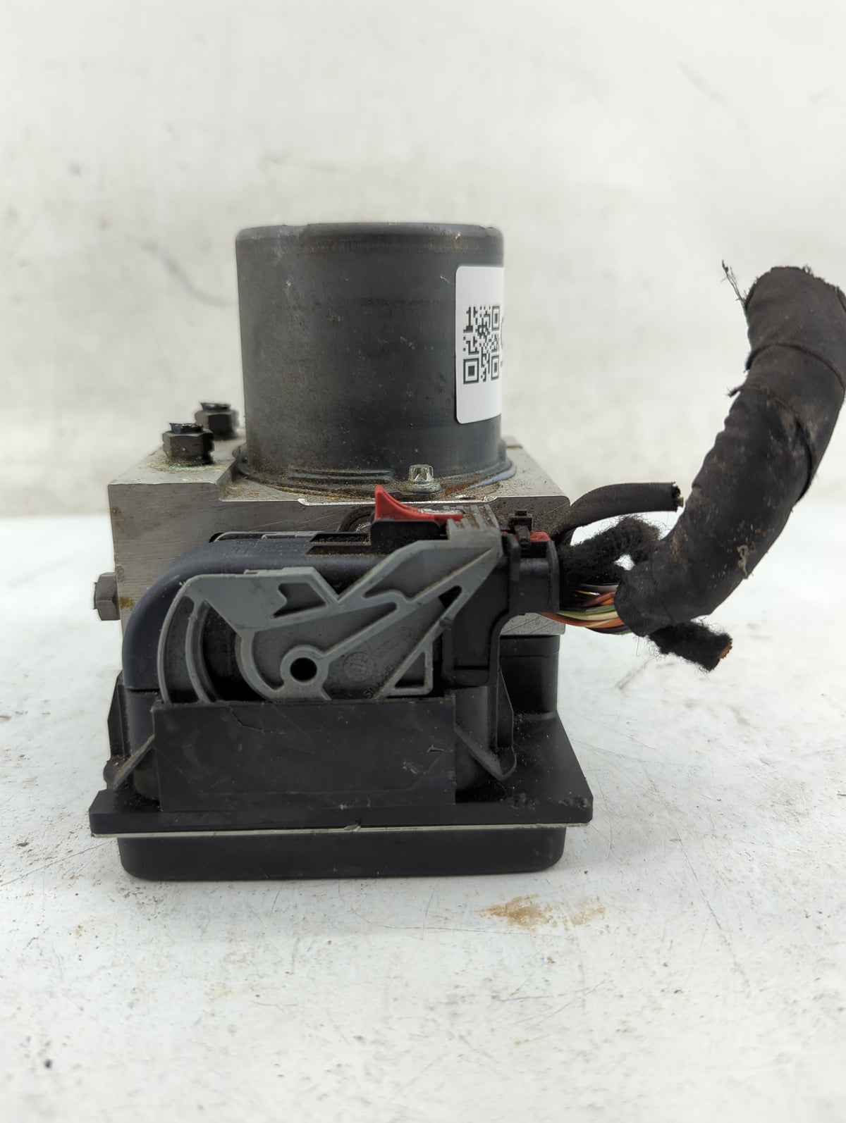 2014-2016 Audi A4 Anti-Lock Brake ABS Pump Module Actuator OEM P/N:8K0 907 379 CN Fits Fits 2014 2015 2016 OEM Used Auto Par