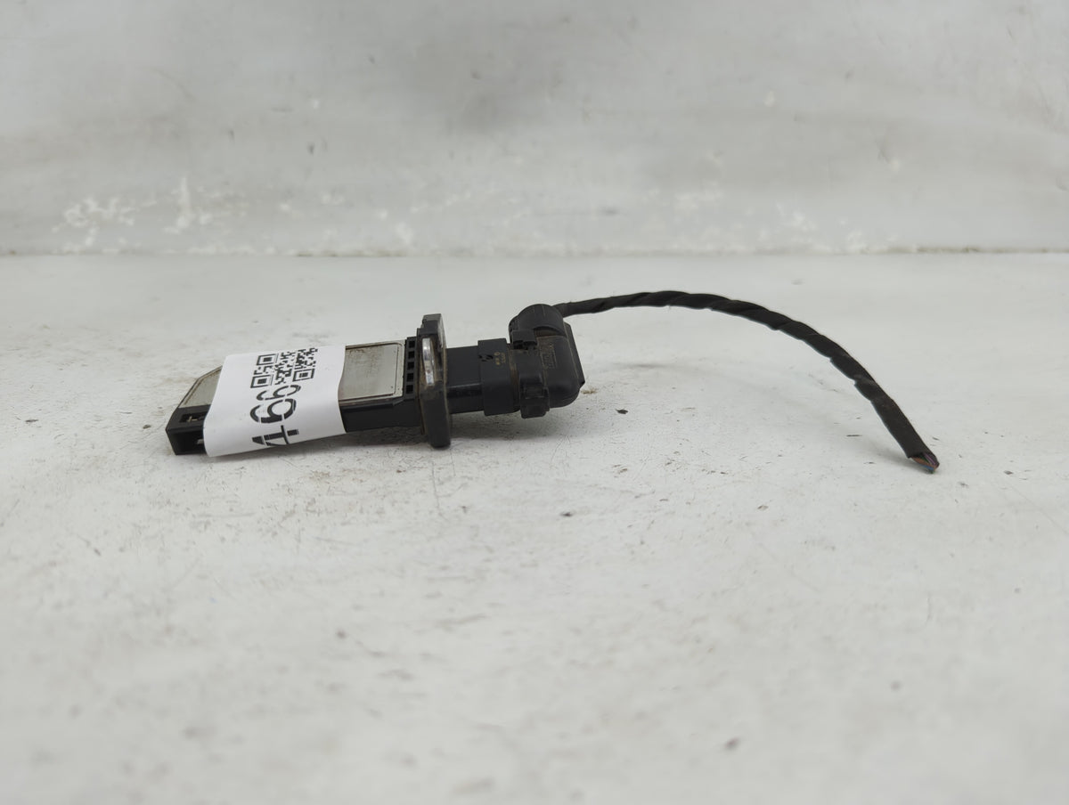 2015 Audi A4 Mass Air Flow Meter Maf - Oemusedautoparts1.com